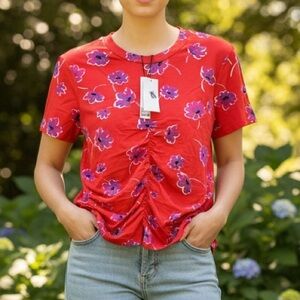 #3027 NWT SANCTUARY Red Floral Ruched Front Short Sleeve Top
